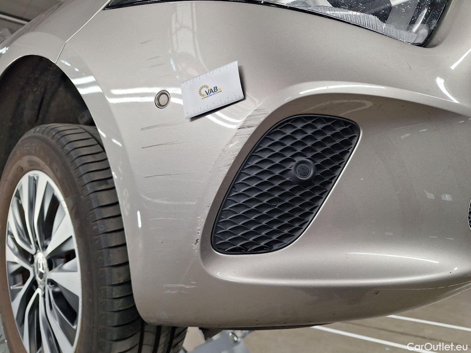  Mercedes  A-Klasse Mercedes, A-Class Berline '18, Mercedes-Benz  Limousine A 180d Business S #2