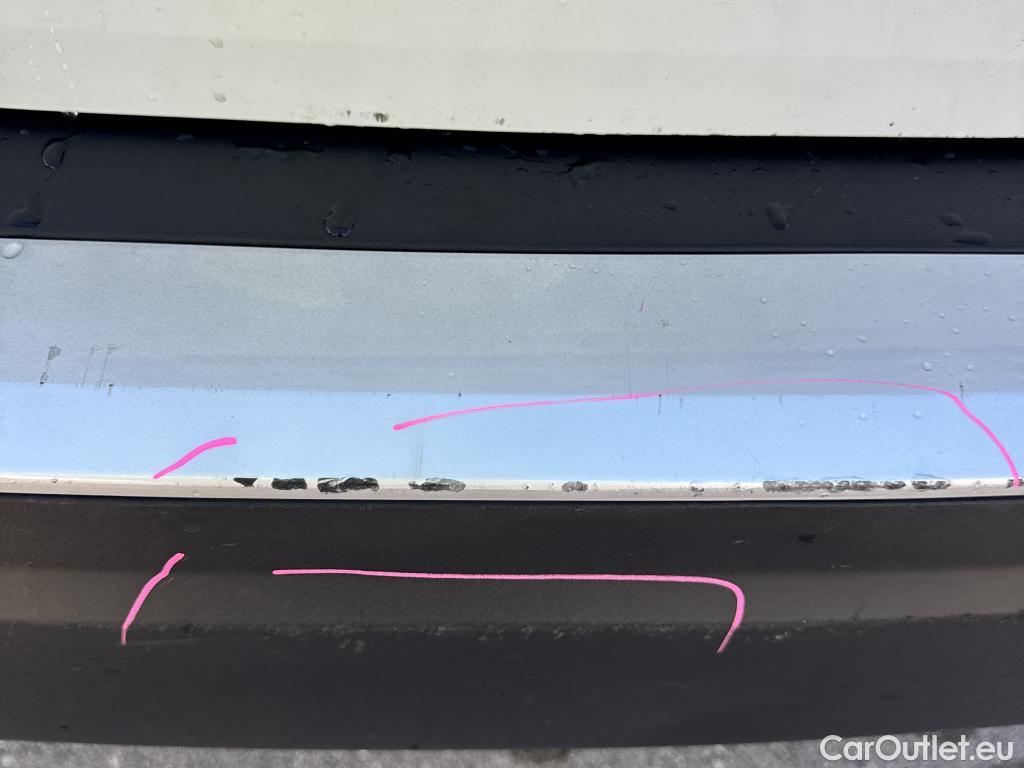  Peugeot  2008 PEUGEOT  / 2019 / 5P / todoterreno Allure BlueHDI 81kW (110CV) #37