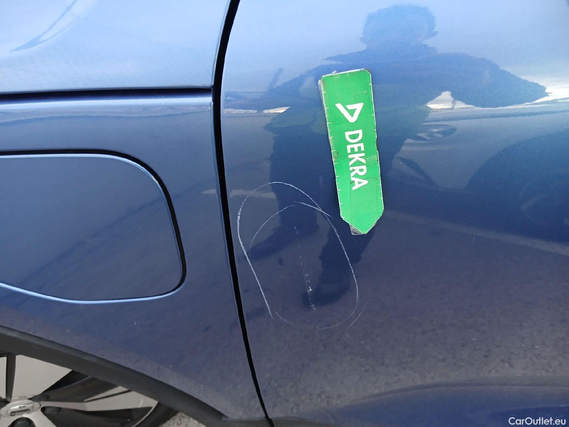  Volvo  XC 40 VOLVO XC40 / 2017 / 5P / todoterreno 1.5 T4 Twin Recharge R-Design Exp Auto #12