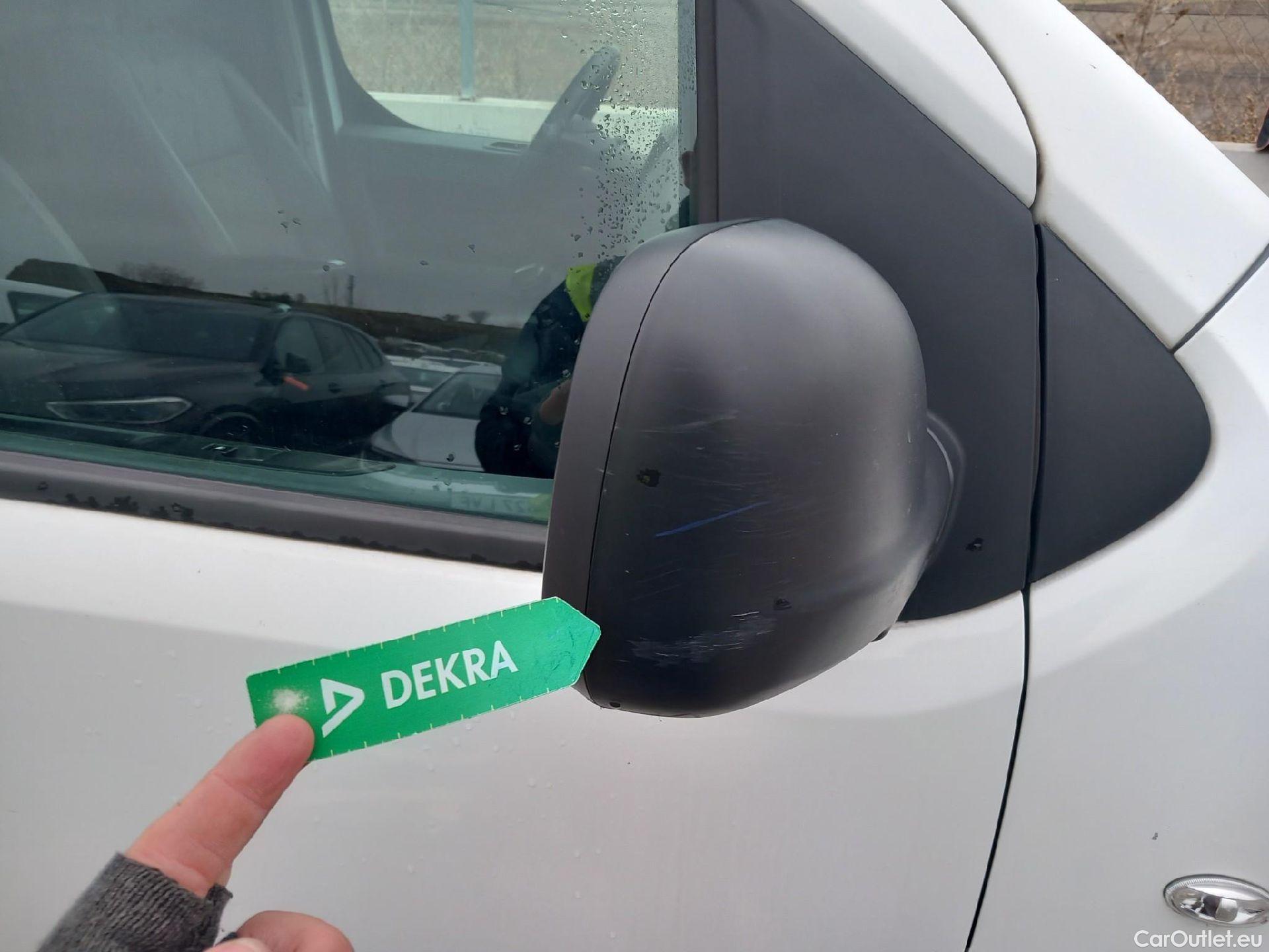  Opel  Vivaro OPEL  / 2019 / 4P / furgón Campaña F2ML 1.5 Diésel 74kW(100CV)M Std Exp #30