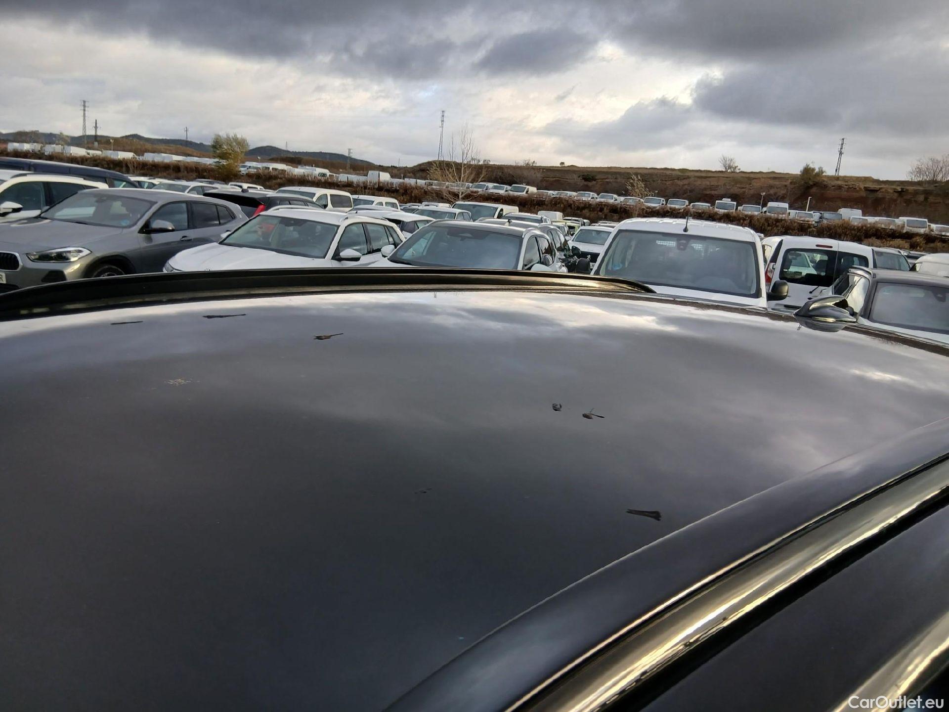  Volvo  XC 40 VOLVO XC40 / 2017 / 5P / todoterreno 1.5 T4 Twin Recharge R-Design Exp Auto #16