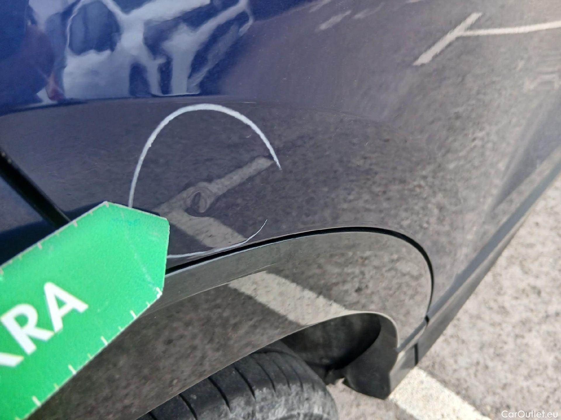  Audi  Q3 AUDI  / 2018 / 5P / todoterreno Advanced 35 TDI 110kW (150CV) #19