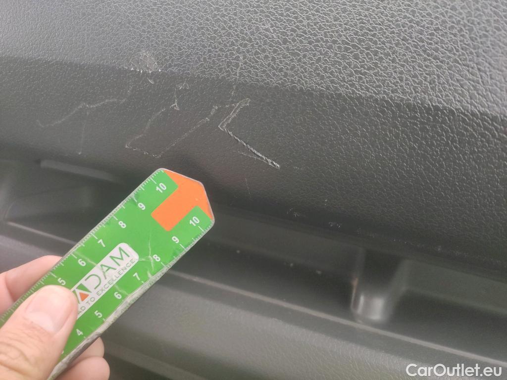  Citroen  Jumpy CITROEN  / 2016 / 4P / furgón Talla M BlueHDi 85KW (115CV) 6v Confort #37