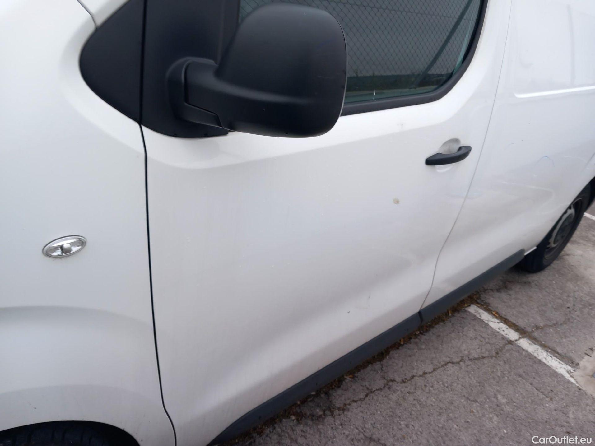  Opel  Vivaro OPEL  / 2019 / 4P / furgón Campaña F2ML 1.5 Diésel 74kW(100CV)M Std Exp #11