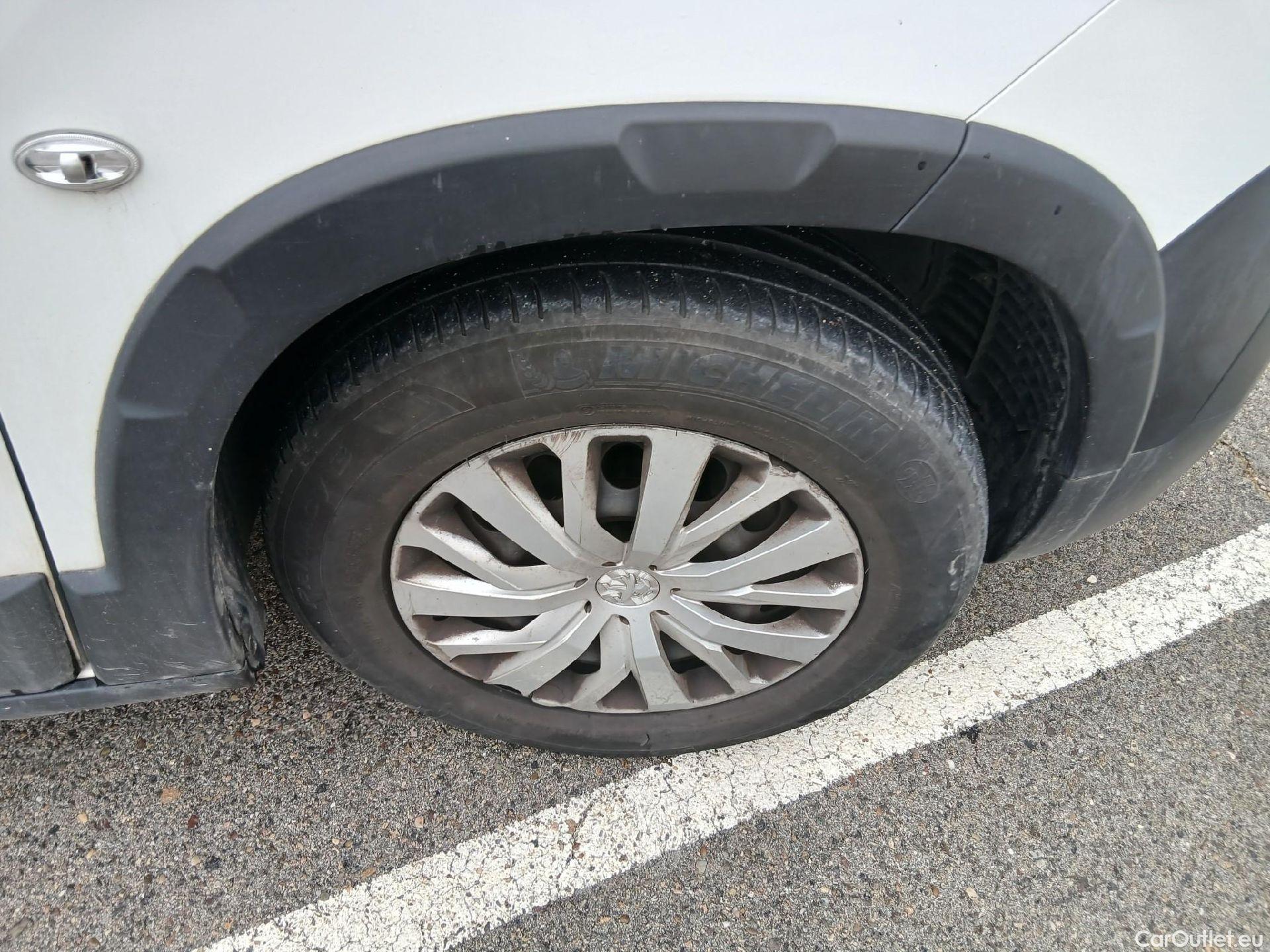  Peugeot  RIFTER PEUGEOT  / 2018 / 4P / combi Active Standard BlueHDi 73kW (IND) (AC2) #1