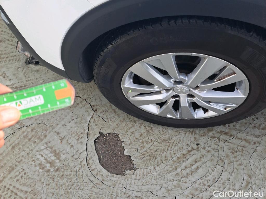  Peugeot  3008 PEUGEOT  / 2016 / 5P / todoterreno 1.5 BlueHDi 96kW (130CV) S&S Style #7