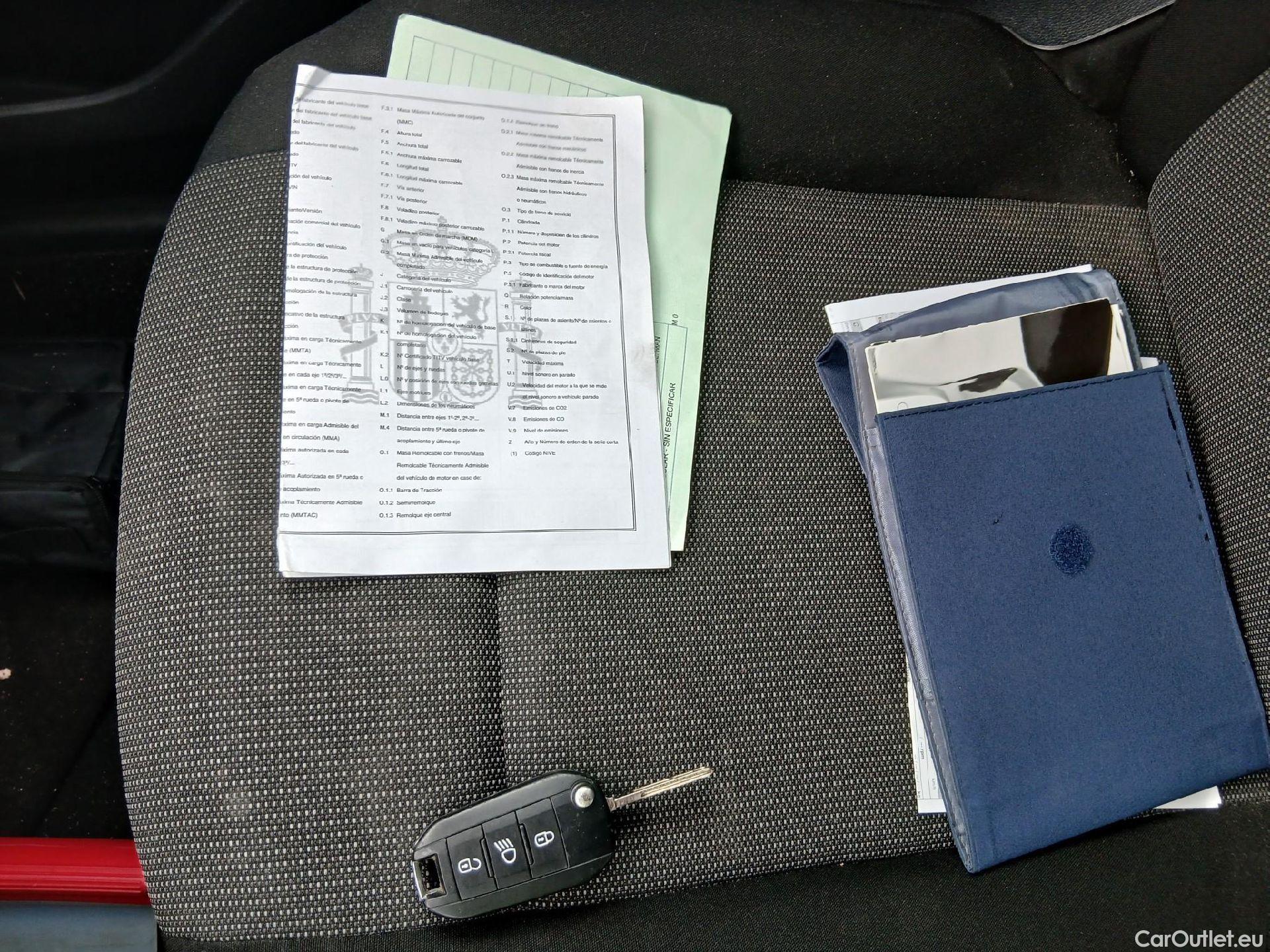  Peugeot  RIFTER PEUGEOT  / 2018 / 4P / combi Active Standard BlueHDi 73kW (IND) (AC2) #39