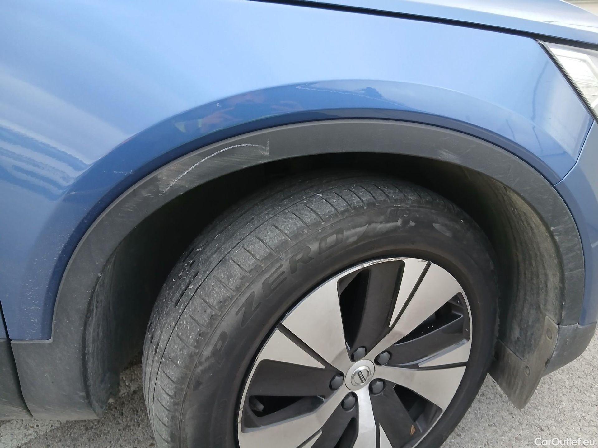  Volvo  XC 40 VOLVO XC40 / 2017 / 5P / todoterreno 1.5 T4 Twin Recharge R-Design Exp Auto #42