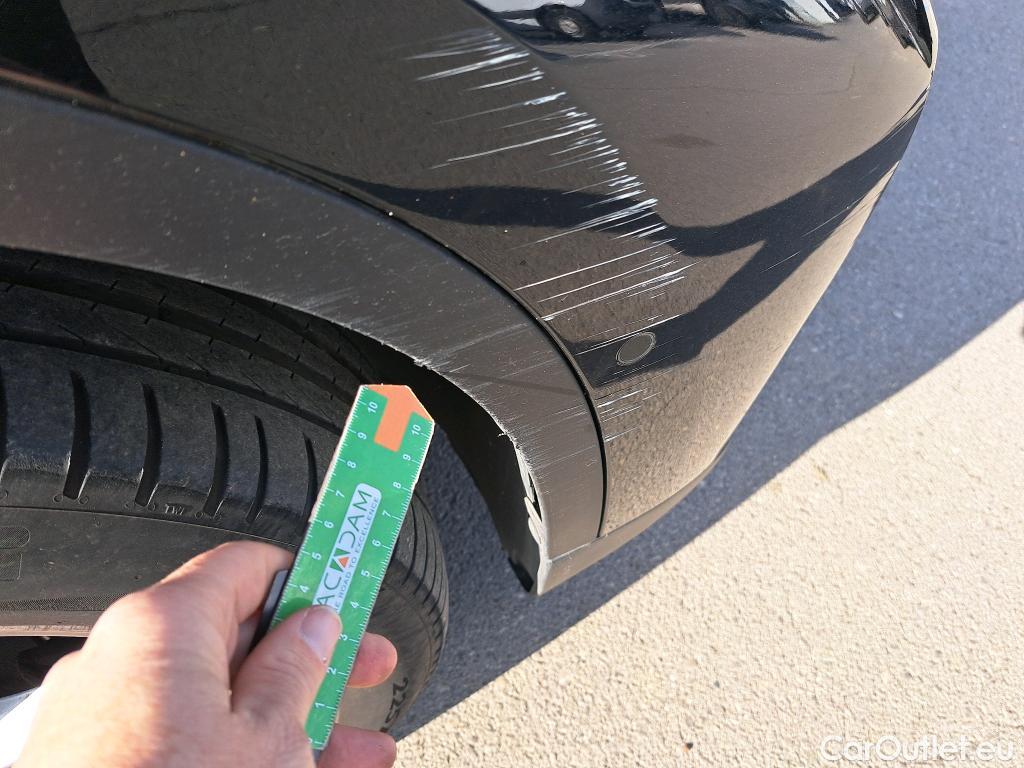  Bmw  X1 BMW  / 2019 / 5P / todoterreno sDrive16d Business #32