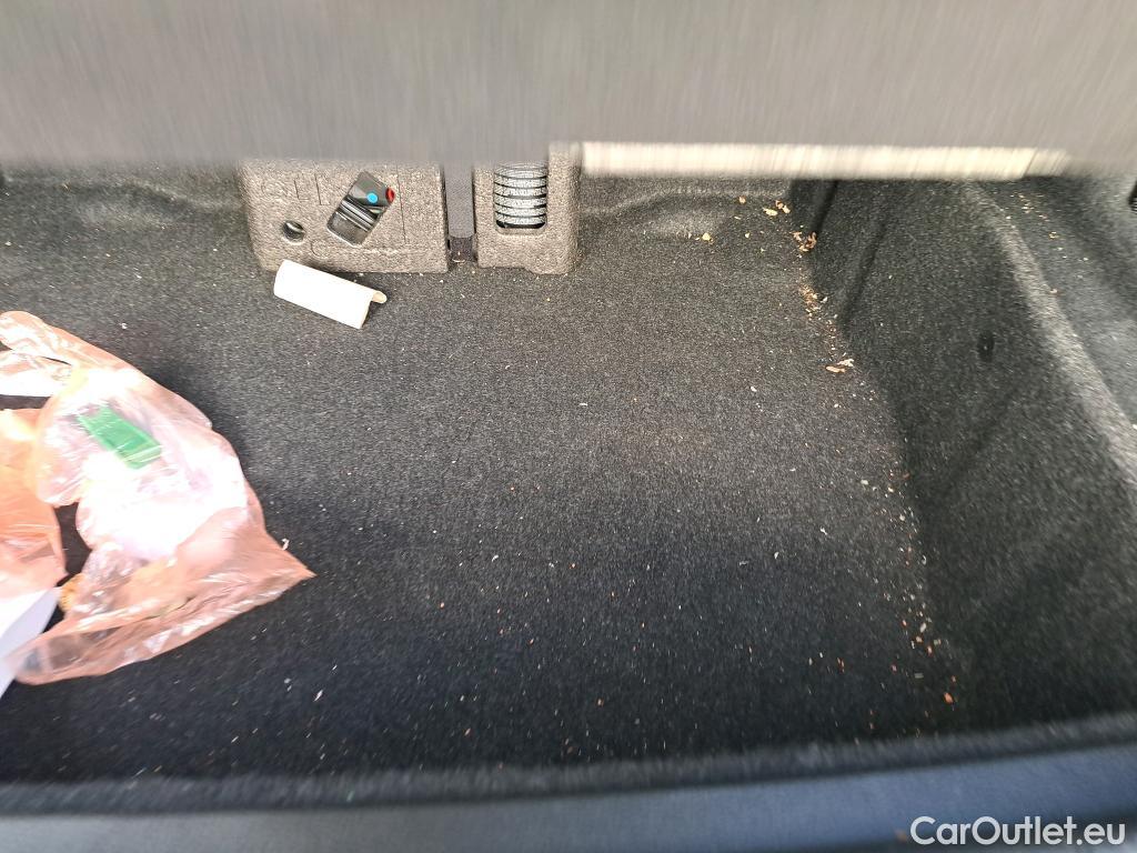  Bmw  X1 BMW  / 2019 / 5P / todoterreno sDrive16d Business #20