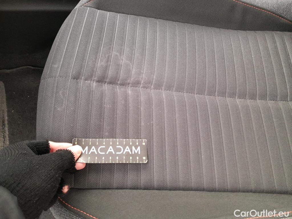  Peugeot  208 PEUGEOT  / 2019 / 5P / berlina con portón BlueHDi 73kW (100CV) Active (CM) #11