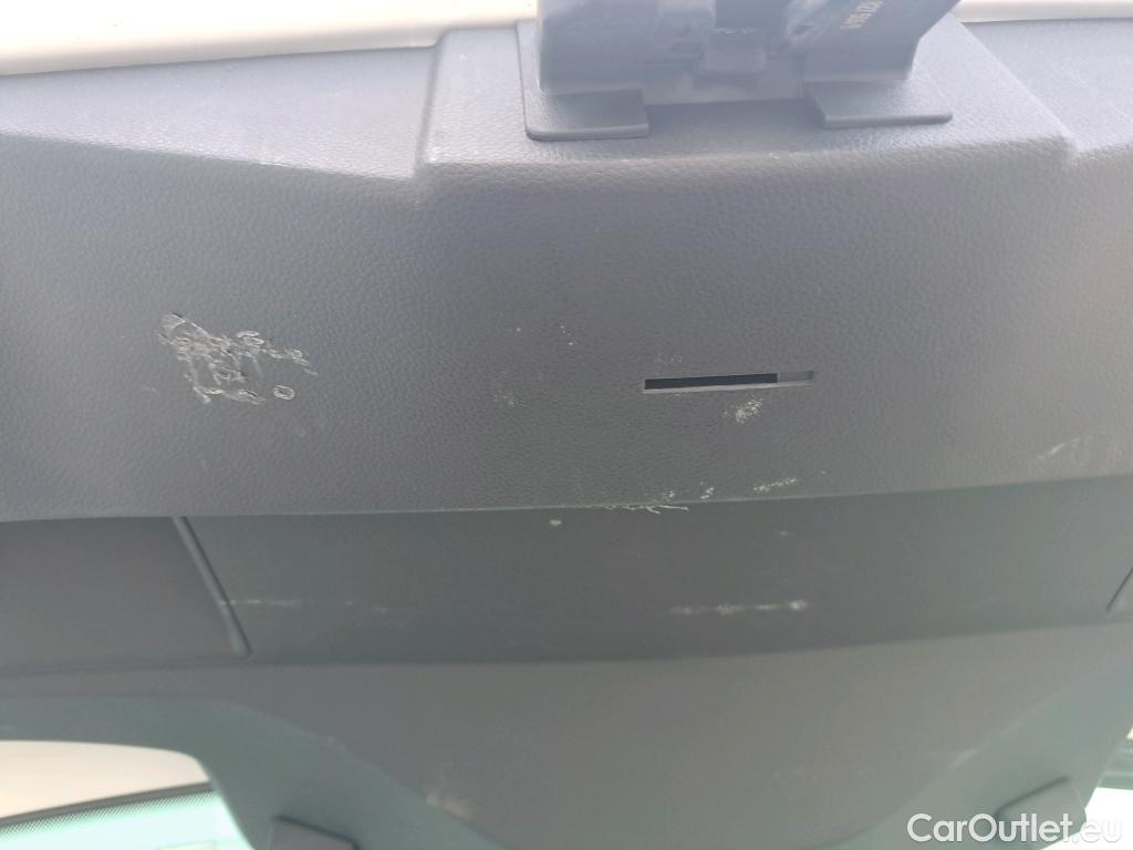  Seat  Ibiza SEAT  / 2017 / 5P / berlina con portón 1.0 TSI 81kW (110CV) Style Plus (AC) #6