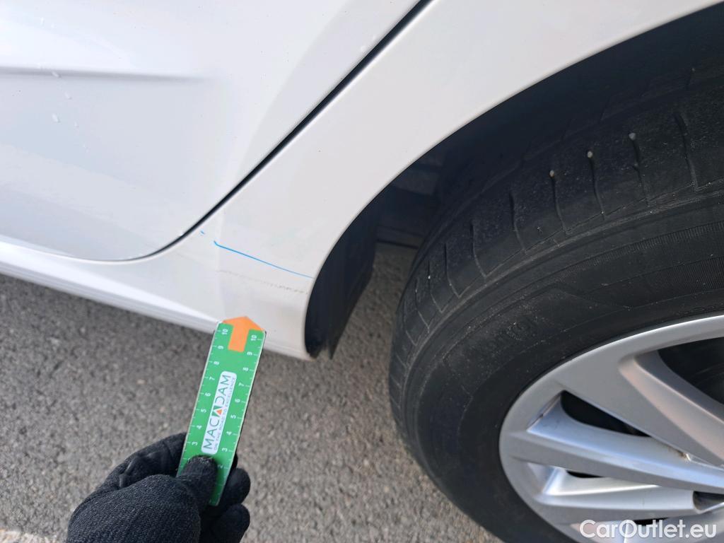  Seat  Ibiza SEAT  / 2017 / 5P / berlina con portón 1.0 TSI 81kW (110CV) Style Plus (AC) #13