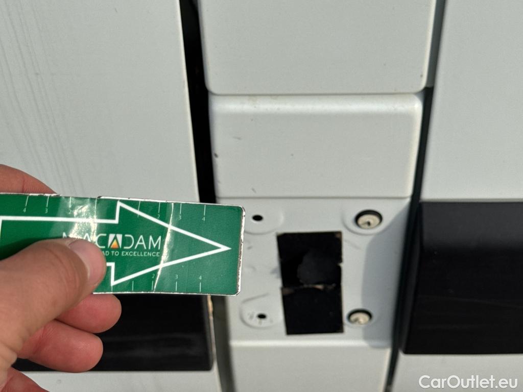  Nissan  NV400 NISSAN  VU 4P 1G COMBI 2.3dCi 145 COMFORT L2H2 3500 COMBI-9 FWD #51