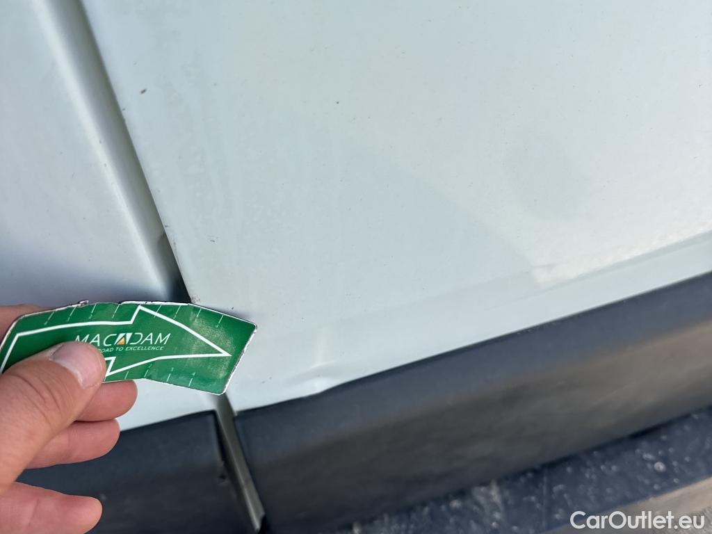  Nissan  NV400 NISSAN  VU 4P 1G COMBI 2.3dCi 145 COMFORT L2H2 3500 COMBI-9 FWD #18