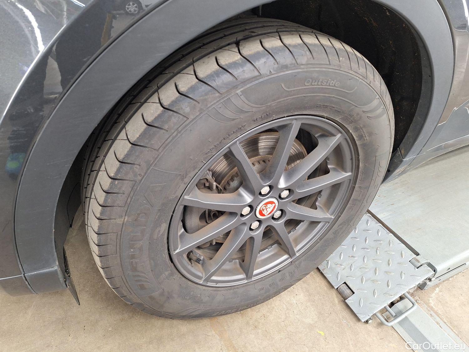  Jaguar  E-PACE Jaguar,  FL'20, Jaguar  D165 FWD R-Dynamic 5d #19