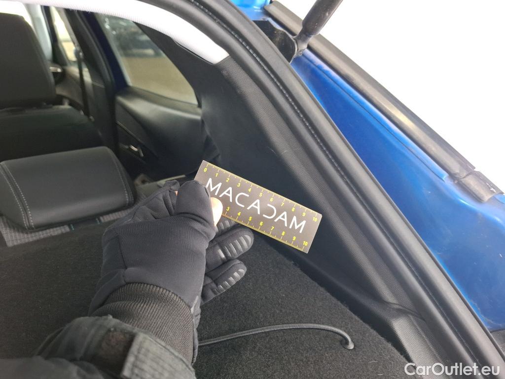  Peugeot  2008  Allure Business 1.5 HDi 130CV BVA8 E6d #17