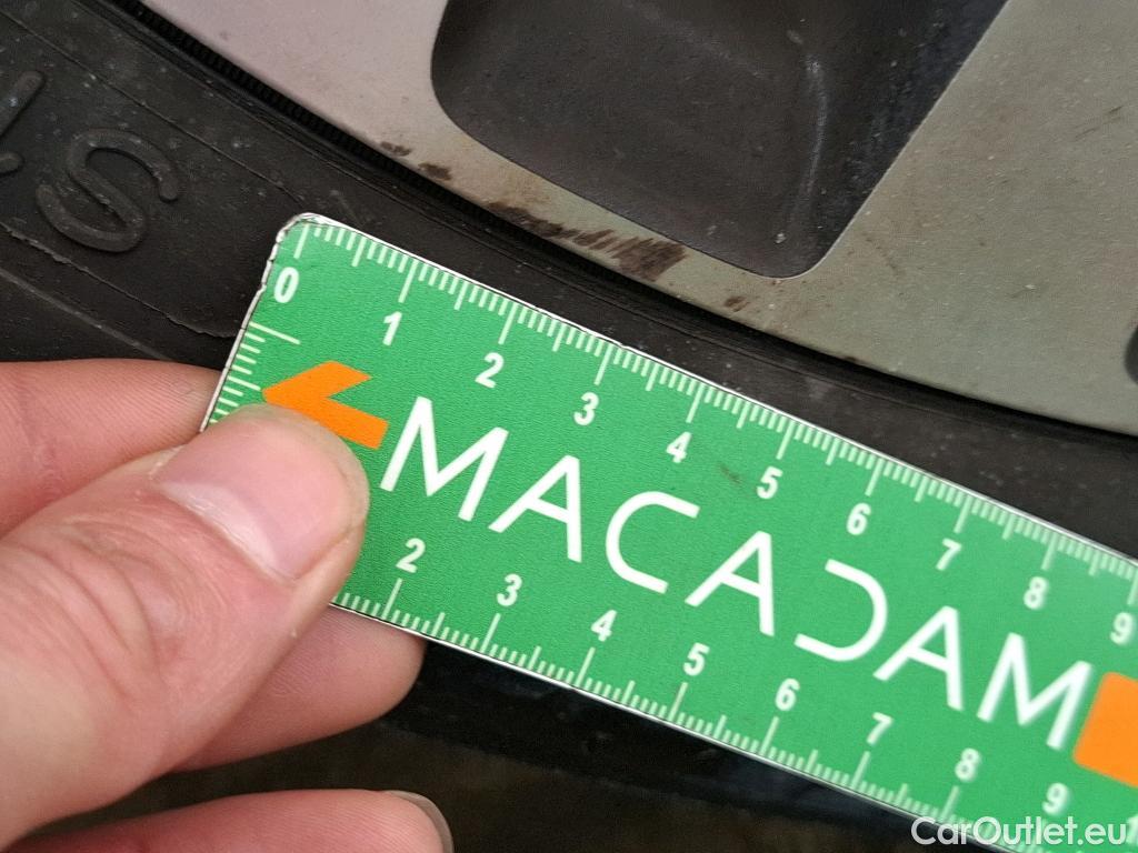  Peugeot  208  Allure Business 1.2 PureTech 100CV BVA8 E6d #9