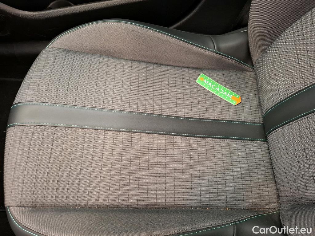  Peugeot  208  Allure Business 1.2 PureTech 100CV BVA8 E6d #15