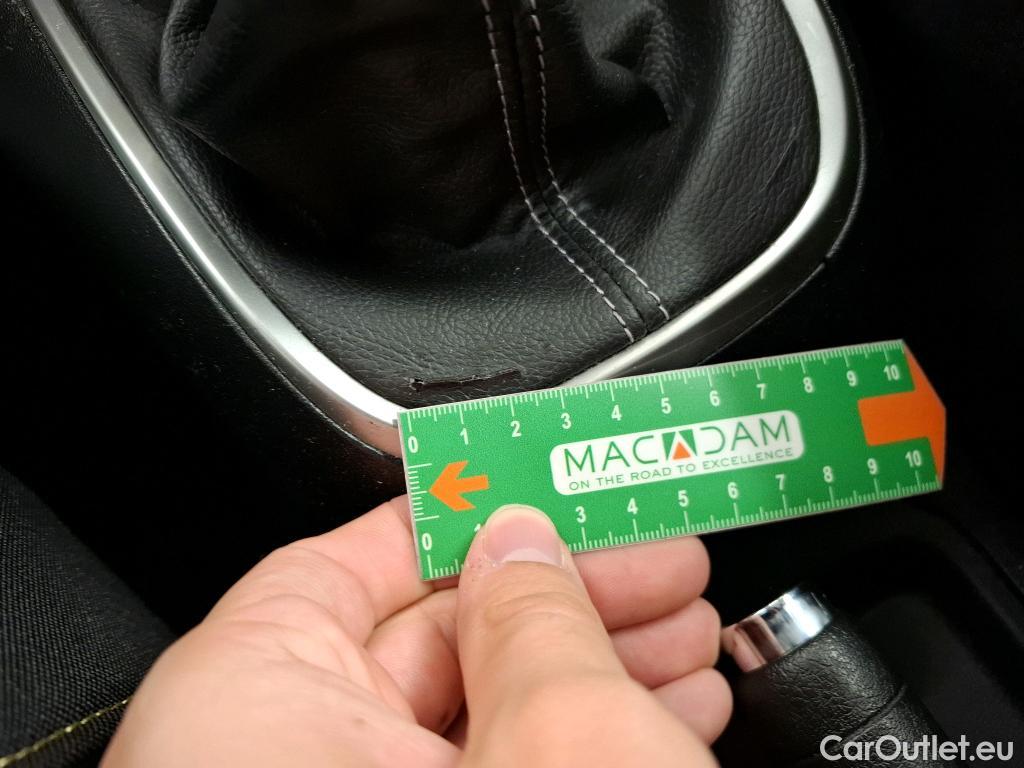  Citroen  C3  Max 1.2 PureTech 80CV BVM5 6E #8