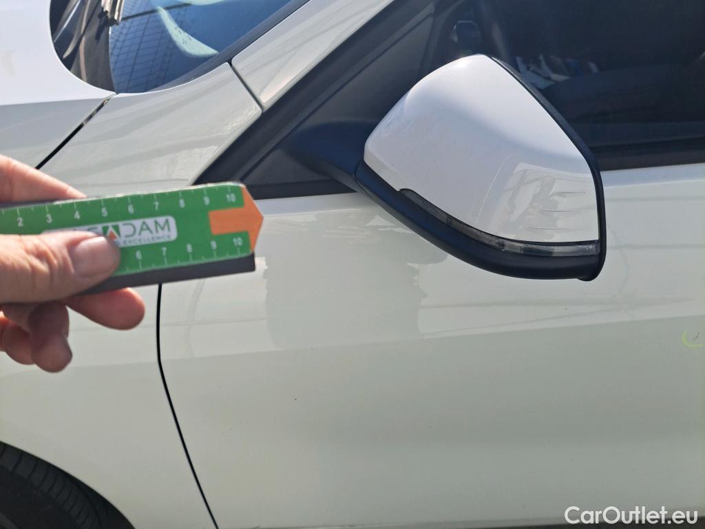  Bmw  Serie 1 BMW  / 2019 / 5P / berlina con portón 116d #36