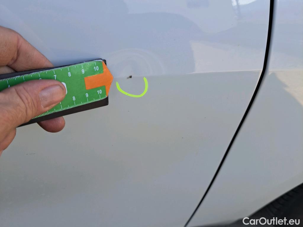  Bmw  Serie 1 BMW  / 2019 / 5P / berlina con portón 116d #45