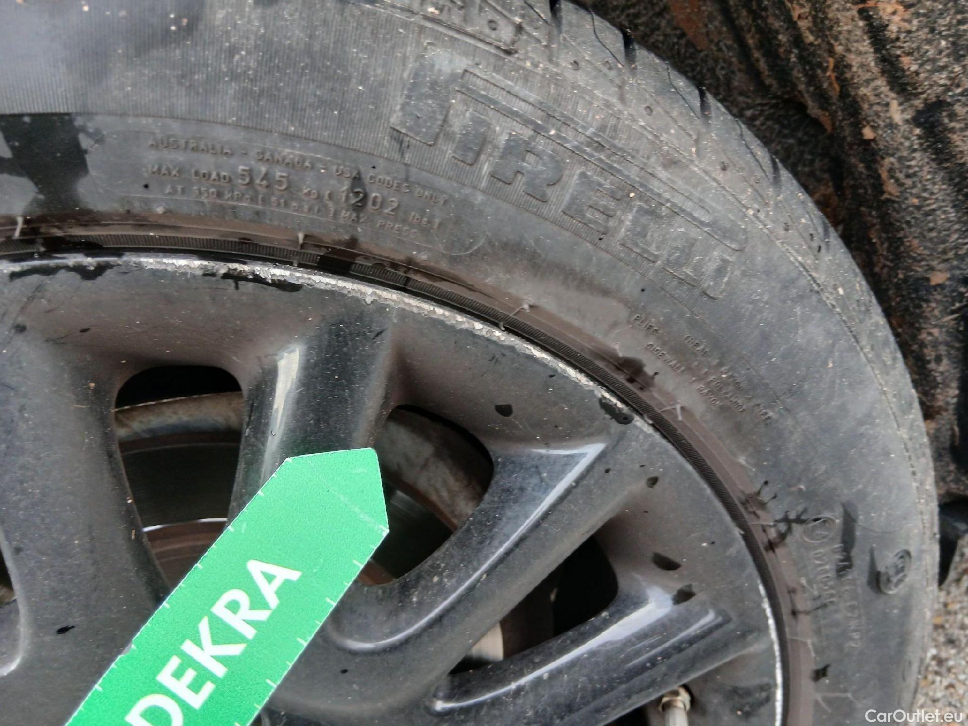  Mini  Cooper MINI MINI / 2014 / 5P / berlina con portón ONE 5 PUERTAS (CX) #33