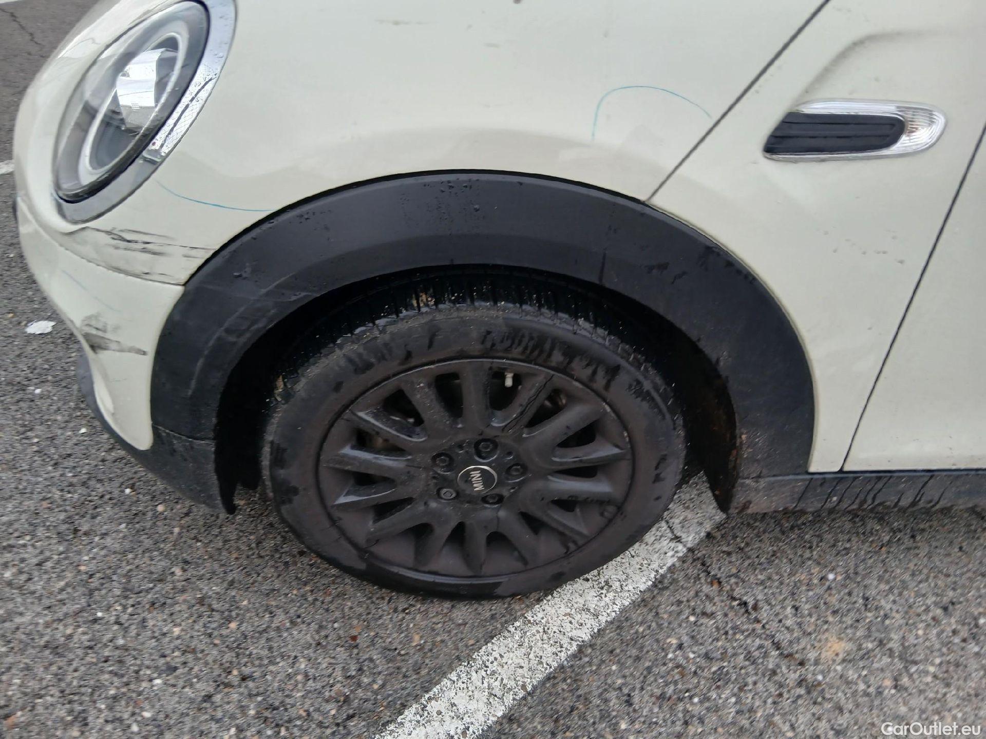  Mini  Cooper MINI MINI / 2014 / 5P / berlina con portón ONE 5 PUERTAS (CX) #8