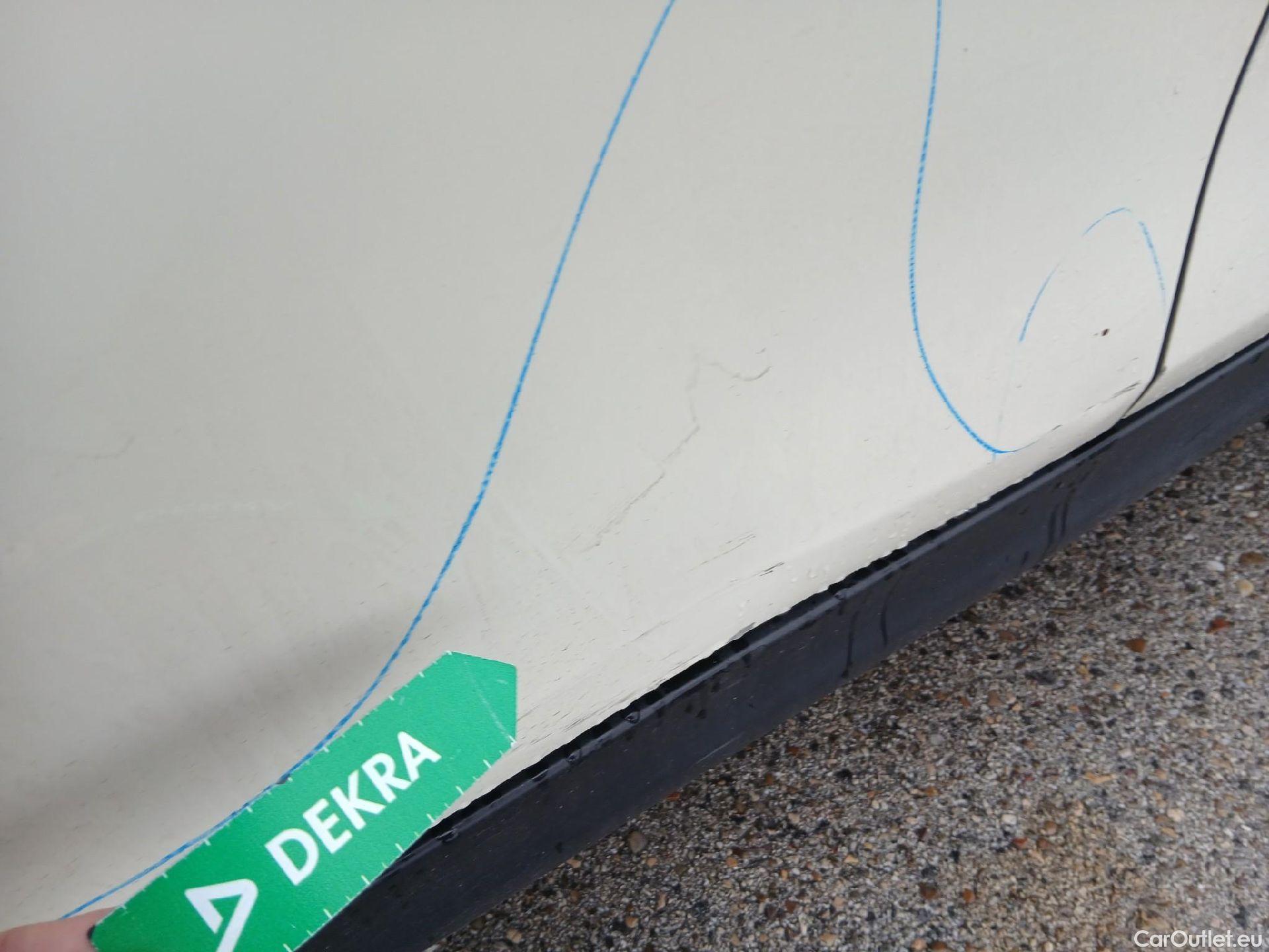  Mini  Cooper MINI MINI / 2014 / 5P / berlina con portón ONE 5 PUERTAS (CX) #34