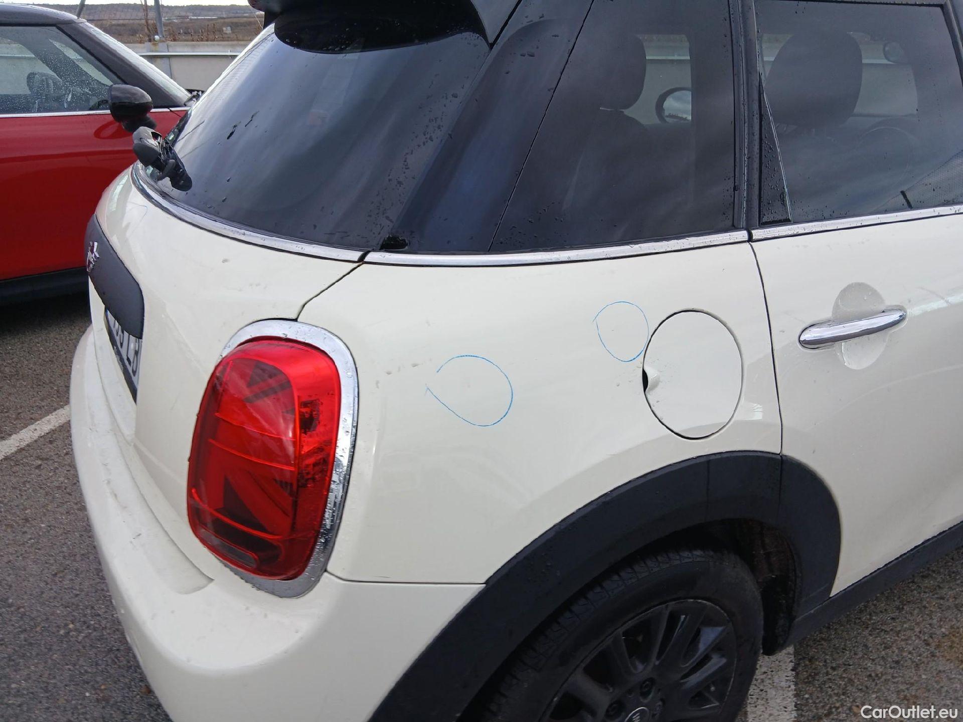  Mini  Cooper MINI MINI / 2014 / 5P / berlina con portón ONE 5 PUERTAS (CX) #30