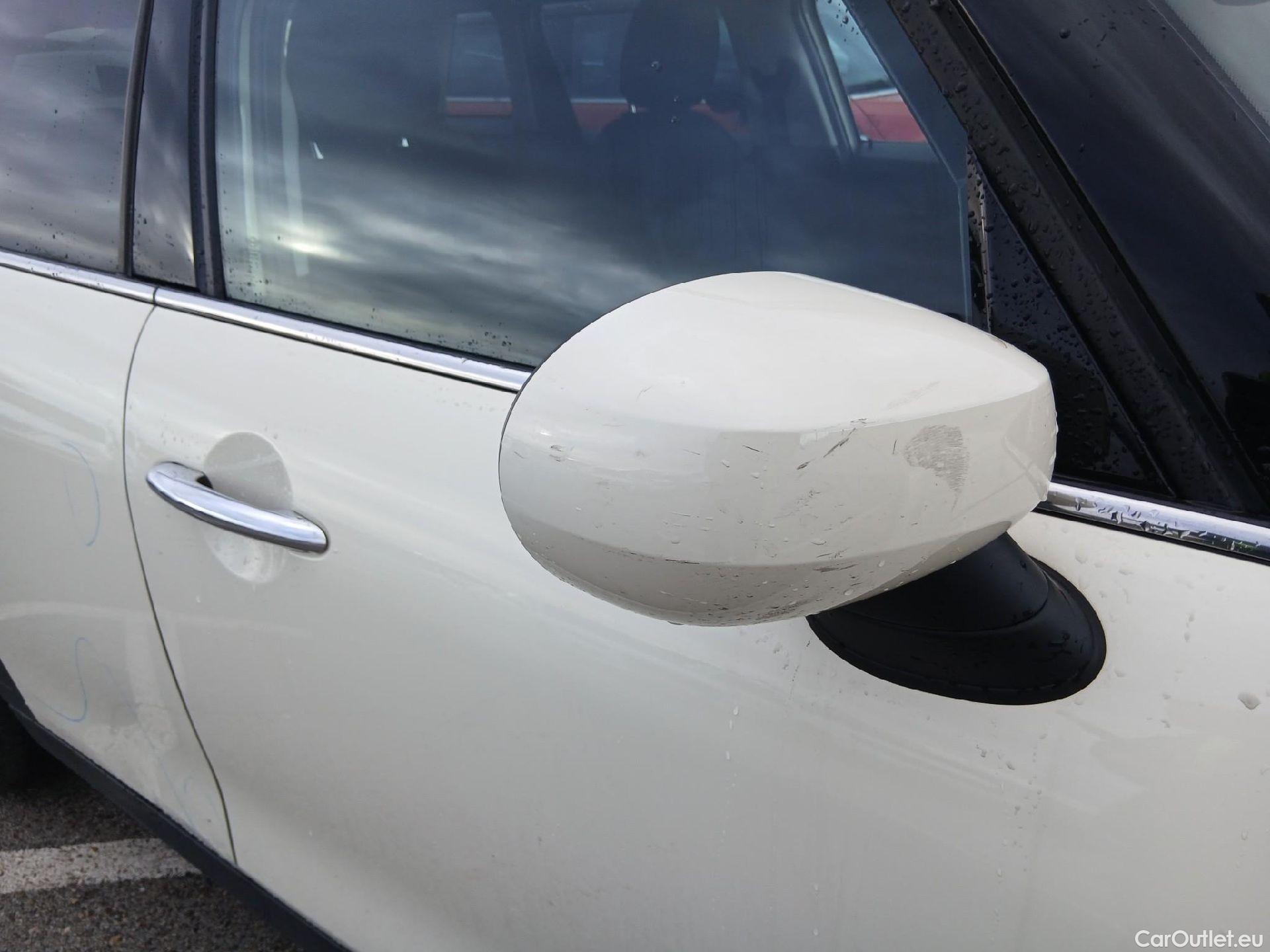  Mini  Cooper MINI MINI / 2014 / 5P / berlina con portón ONE 5 PUERTAS (CX) #46