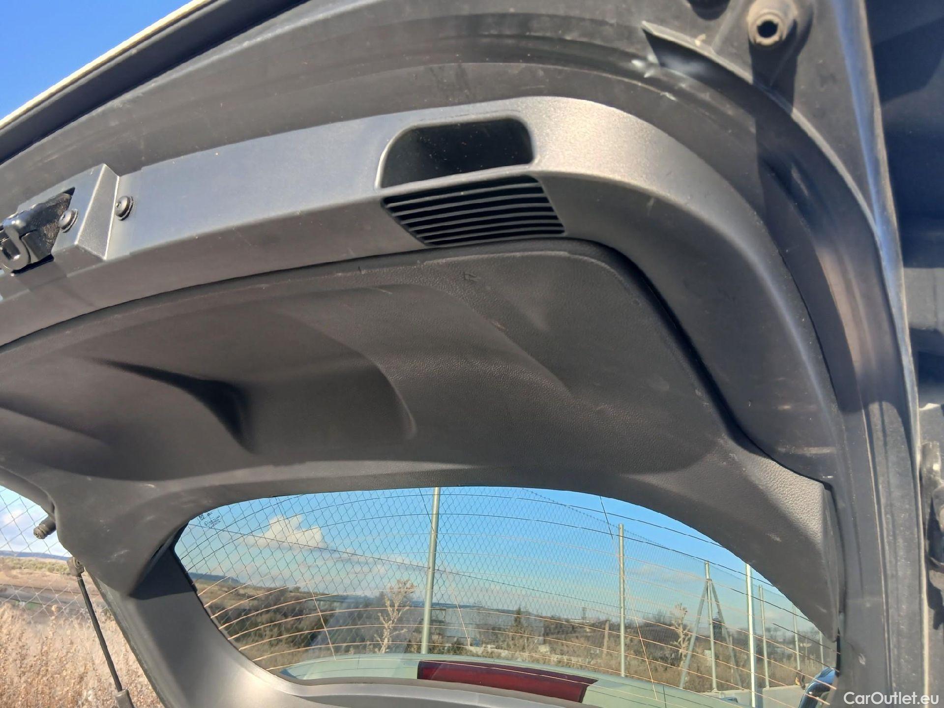  Toyota  Corolla TOYOTA  / 2019 / 5P / familiar 1.8 125H ACTIVE TECH E-CVT TOU SPORT #3