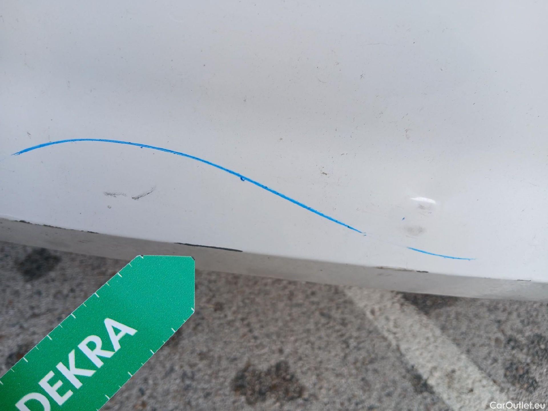  Skoda  Fabia SKODA  / 2018 / 5P / berlina con portón 1.0 TSI 70KW (95cv) Ambition Plus(SP) (AC2) #16