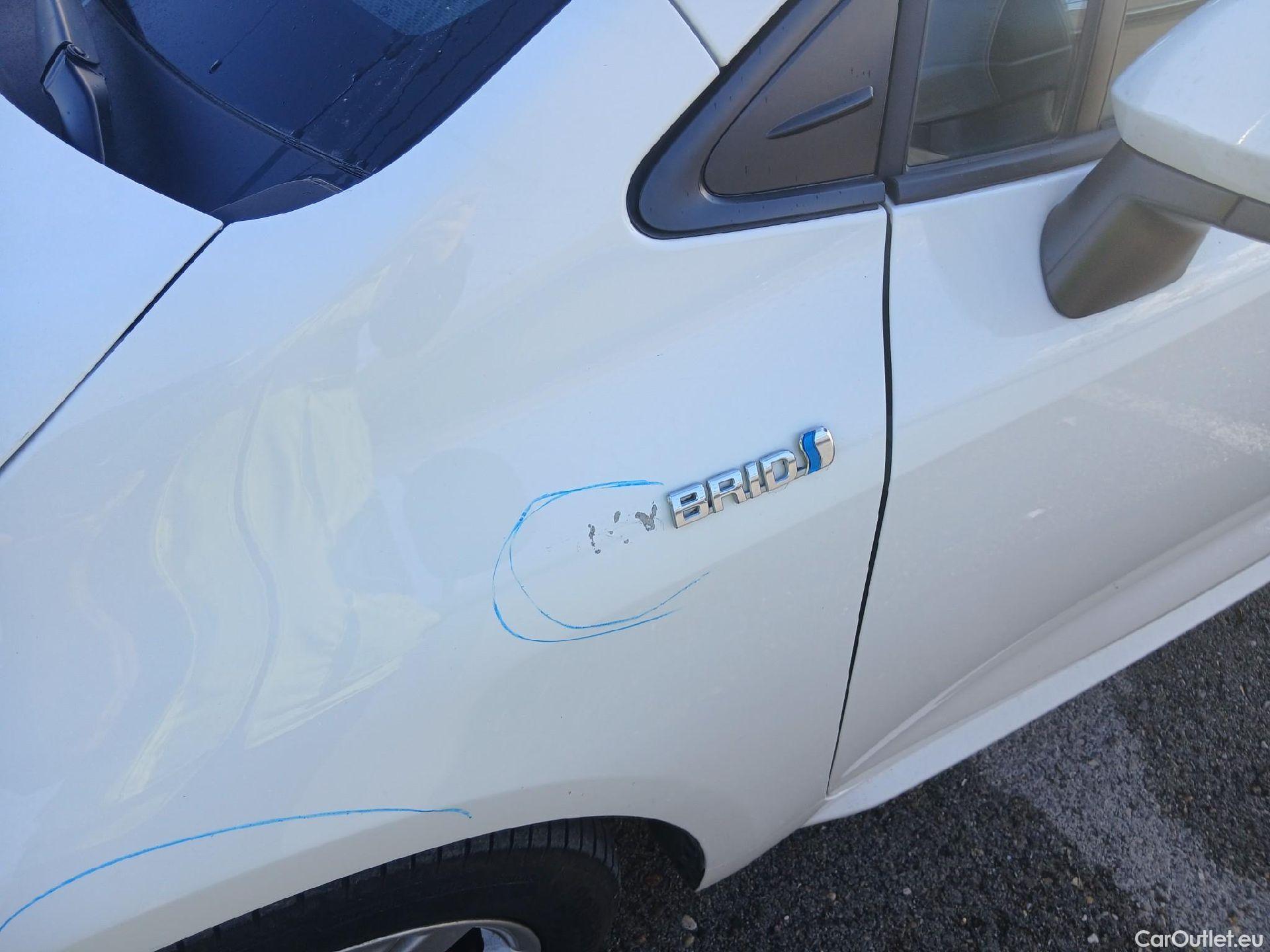  Toyota  Corolla TOYOTA  / 2019 / 5P / familiar 1.8 125H ACTIVE TECH E-CVT TOU SPORT #20