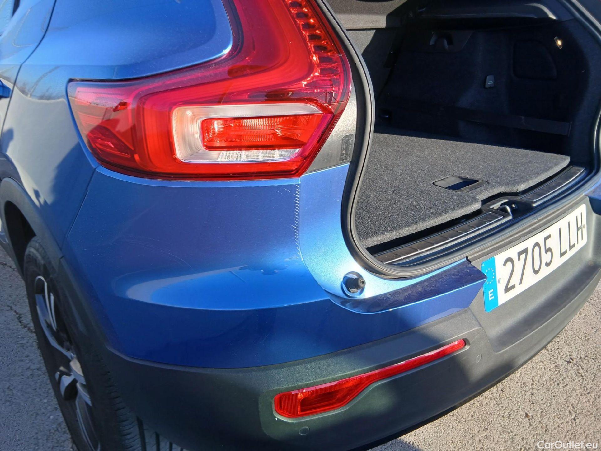  Volvo  XC 40 VOLVO XC40 / 2017 / 5P / todoterreno 1.5 T3 R-Design Auto #24