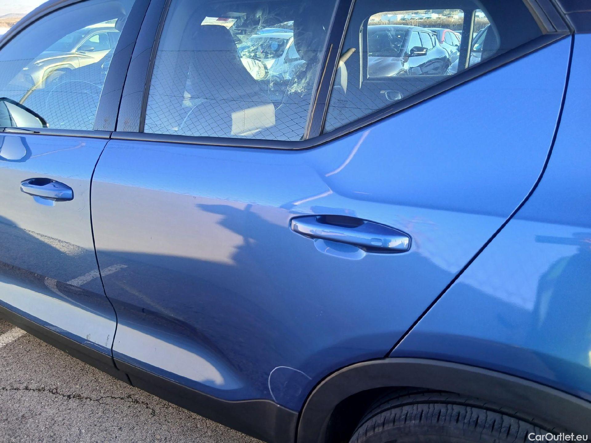  Volvo  XC 40 VOLVO XC40 / 2017 / 5P / todoterreno 1.5 T3 R-Design Auto #16