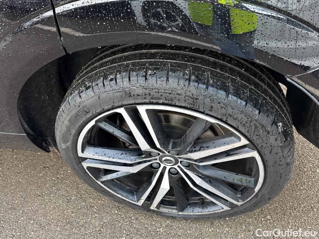  Volvo  XC60 VOLVO  / 2017 / 5P / todoterreno 2.0 T6 AWD Recharge R-Design Auto #6