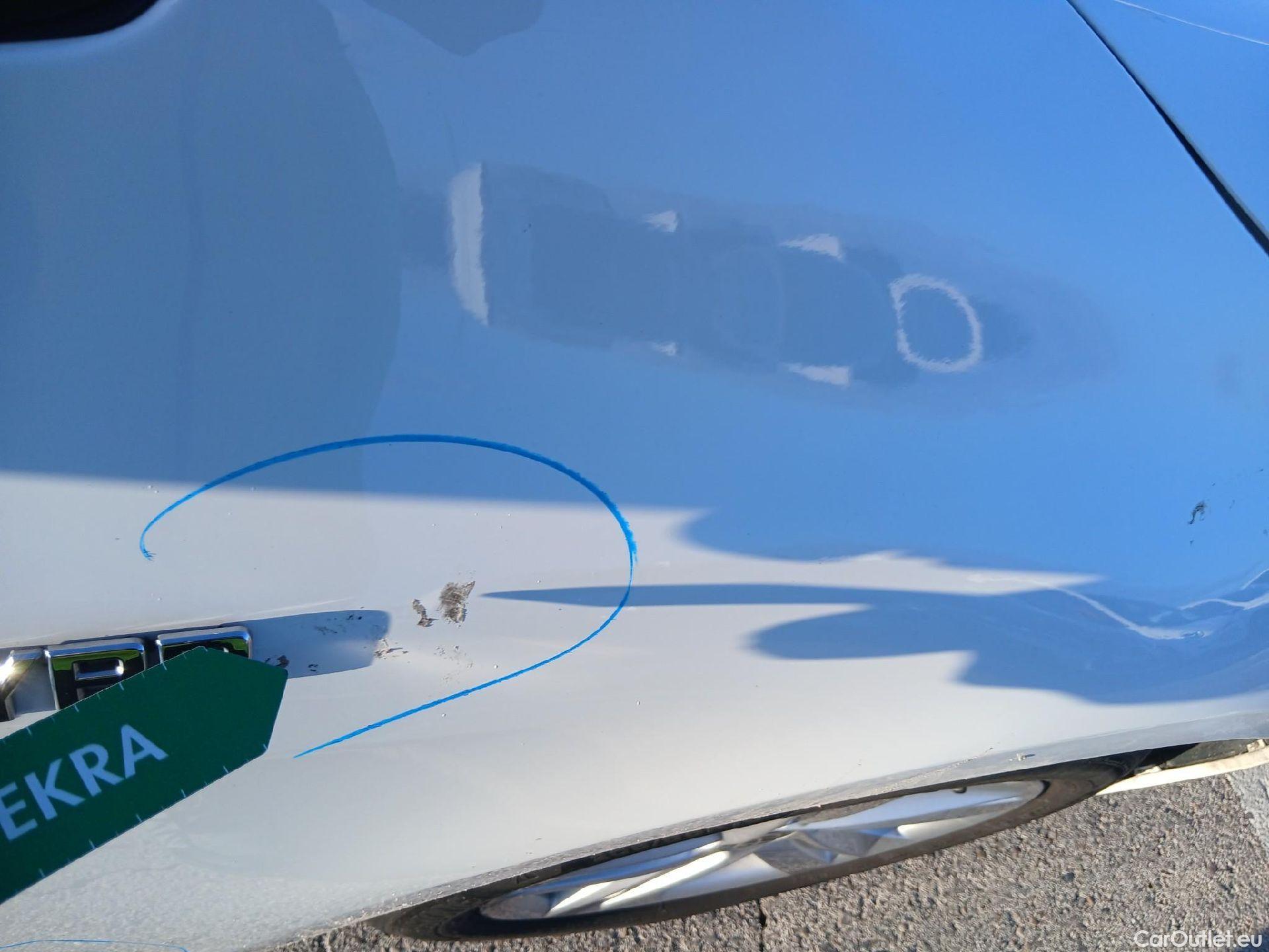  Toyota  Corolla TOYOTA  / 2019 / 5P / familiar 1.8 125H ACTIVE TECH E-CVT TOU SPORT #33