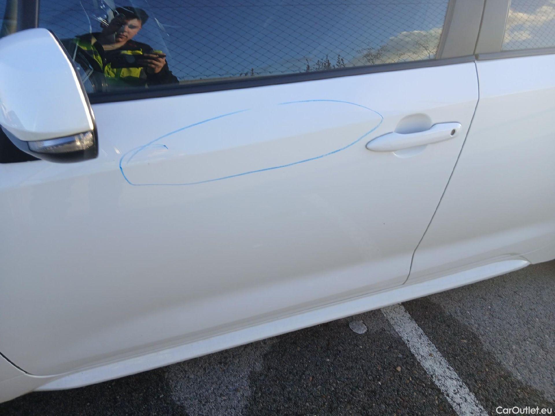  Toyota  Corolla TOYOTA  / 2019 / 5P / familiar 1.8 125H ACTIVE TECH E-CVT TOU SPORT #21