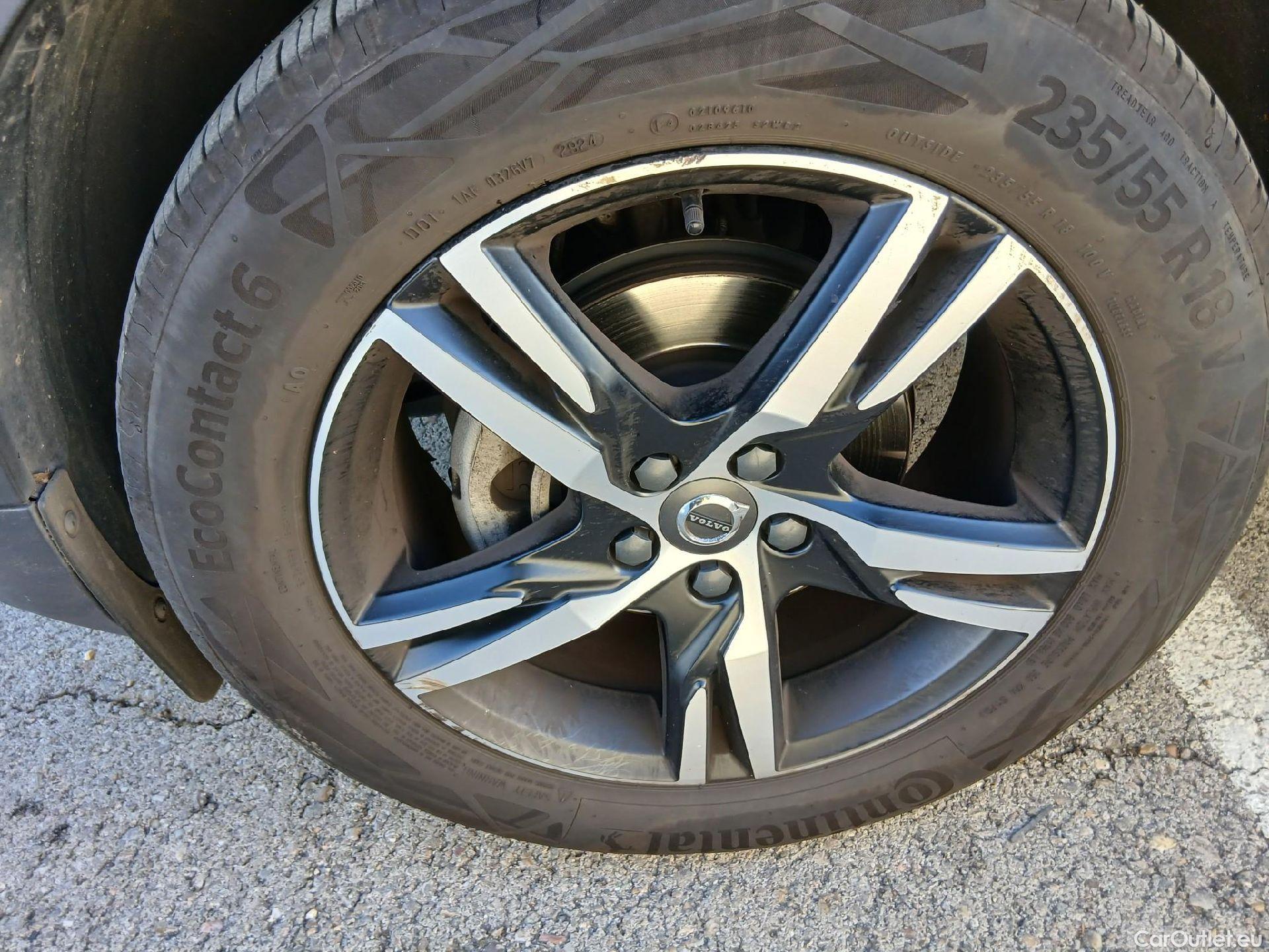  Volvo  XC 40 VOLVO XC40 / 2017 / 5P / todoterreno 1.5 T3 R-Design Auto #11