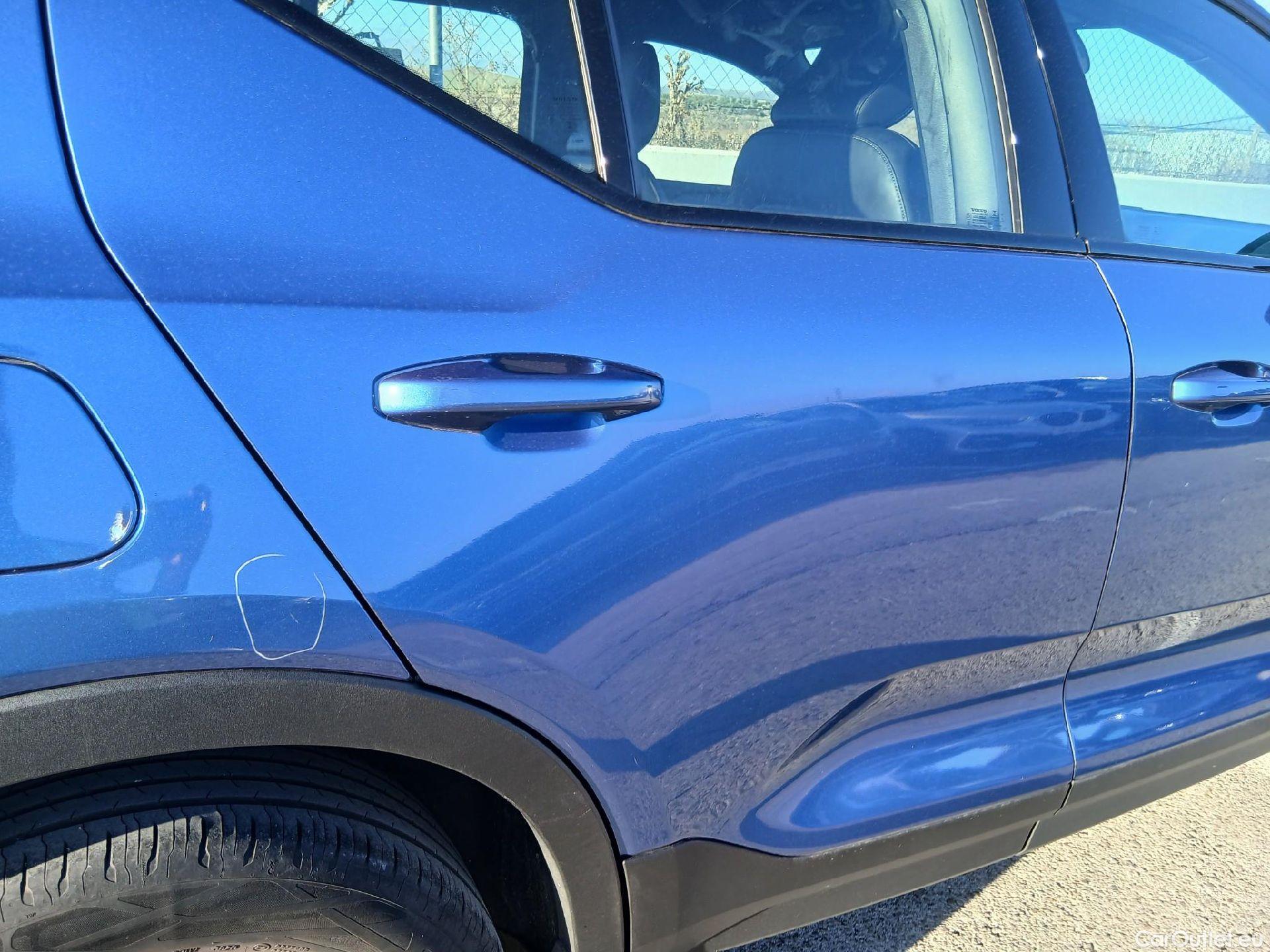  Volvo  XC 40 VOLVO XC40 / 2017 / 5P / todoterreno 1.5 T3 R-Design Auto #32