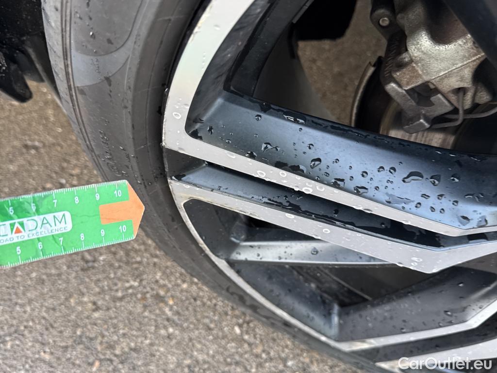  Volvo  XC60 VOLVO  / 2017 / 5P / todoterreno 2.0 T6 AWD Recharge R-Design Auto #7