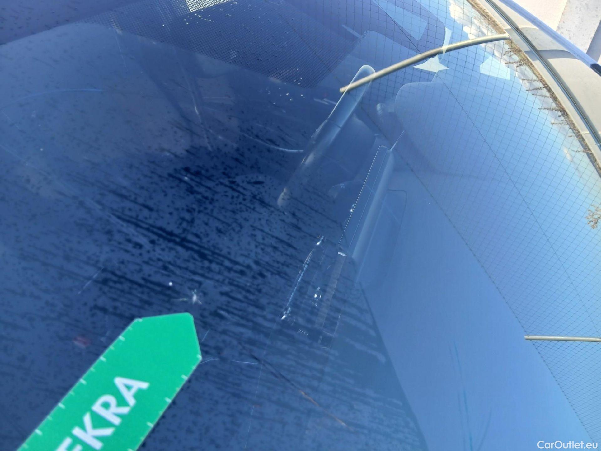  Toyota  Corolla TOYOTA  / 2019 / 5P / familiar 1.8 125H ACTIVE TECH E-CVT TOU SPORT #12