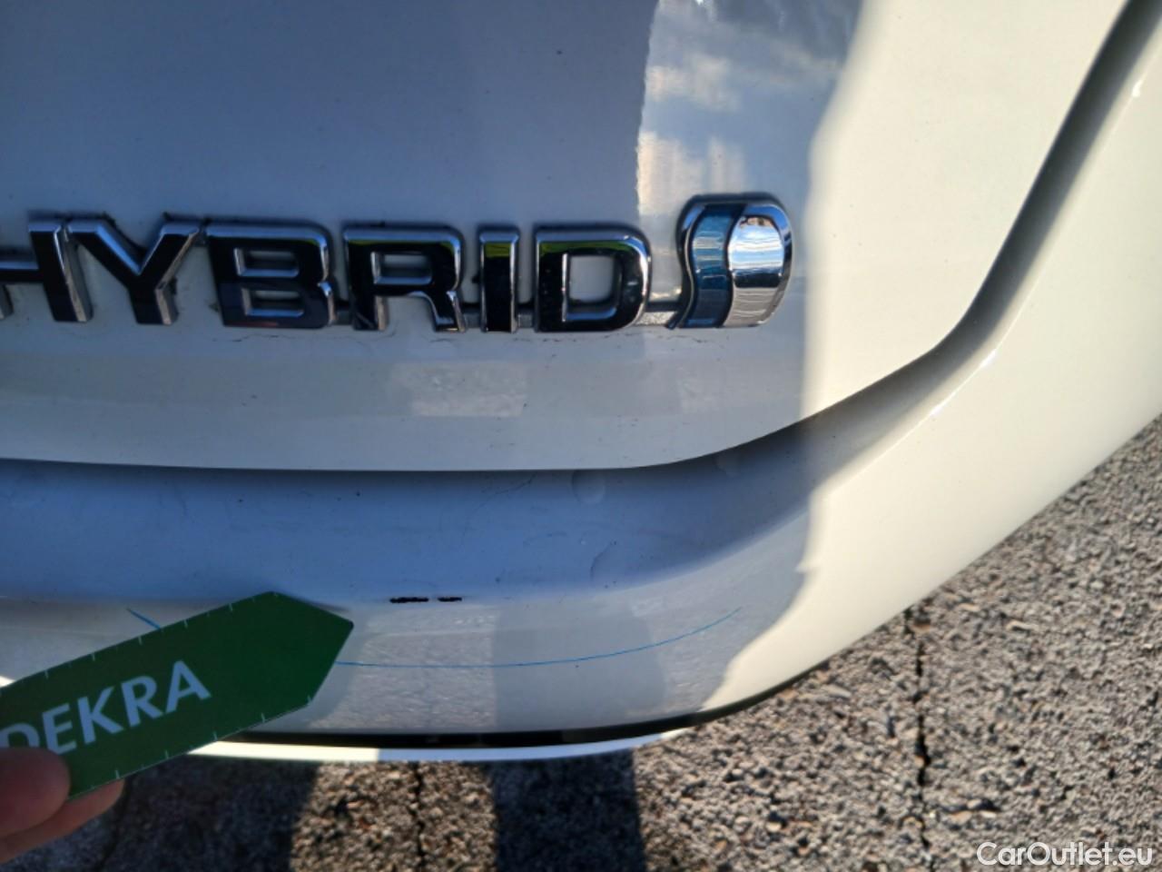  Toyota  Corolla TOYOTA  / 2019 / 5P / familiar 1.8 125H ACTIVE TECH E-CVT TOU SPORT #23