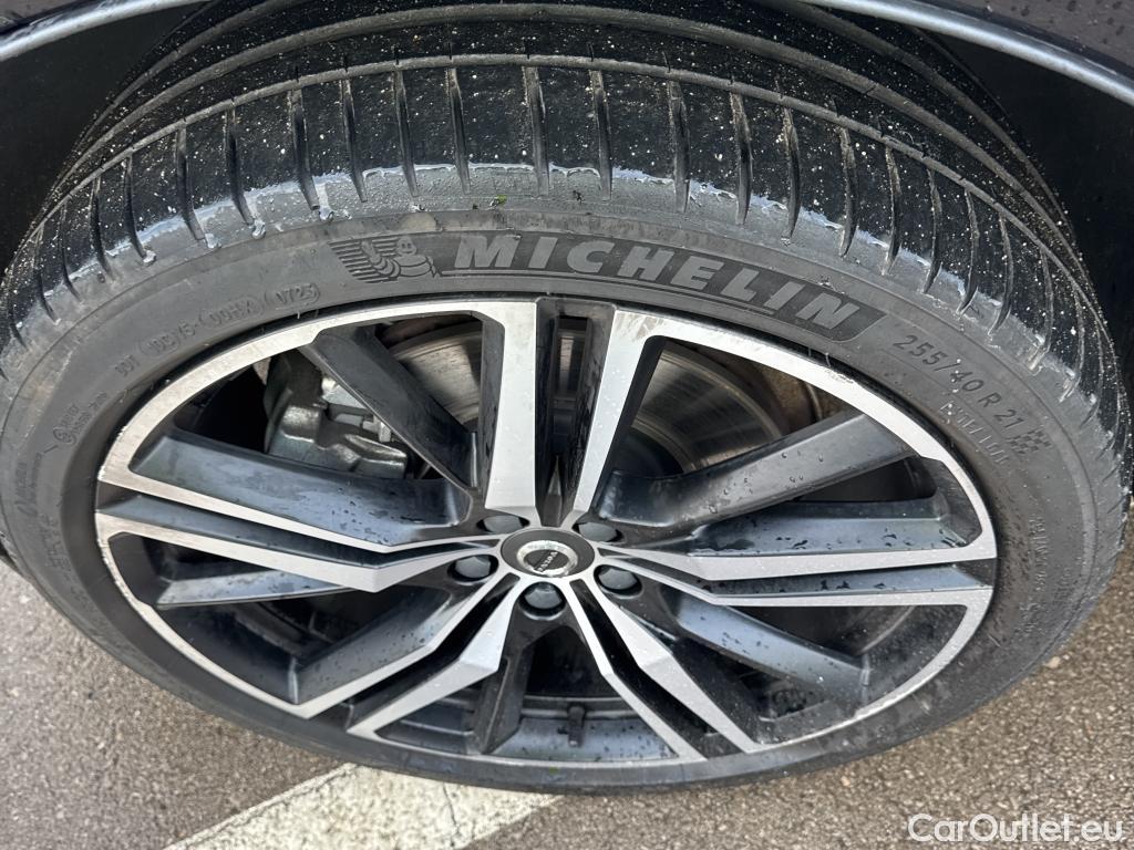  Volvo  XC60 VOLVO  / 2017 / 5P / todoterreno 2.0 T6 AWD Recharge R-Design Auto #3