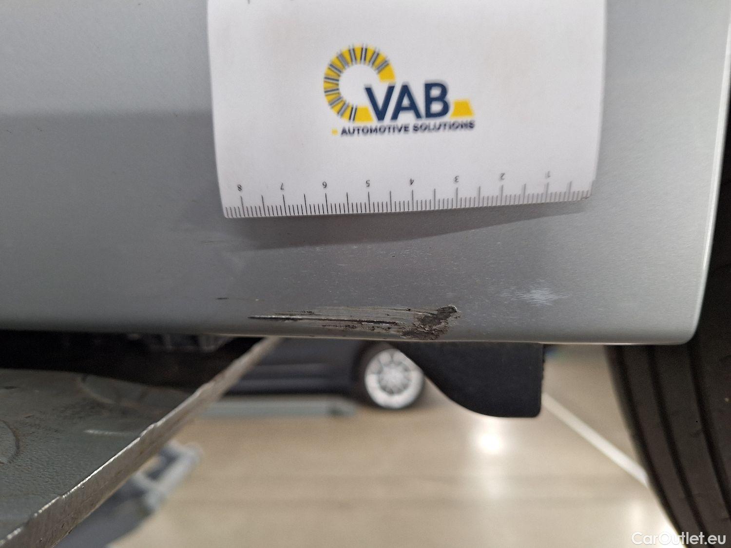  Bmw  Serie 5 BMW, 5-serie To FL'20, BMW 5 Reeks Touring 518d Aut. (110 kW) 5d #4