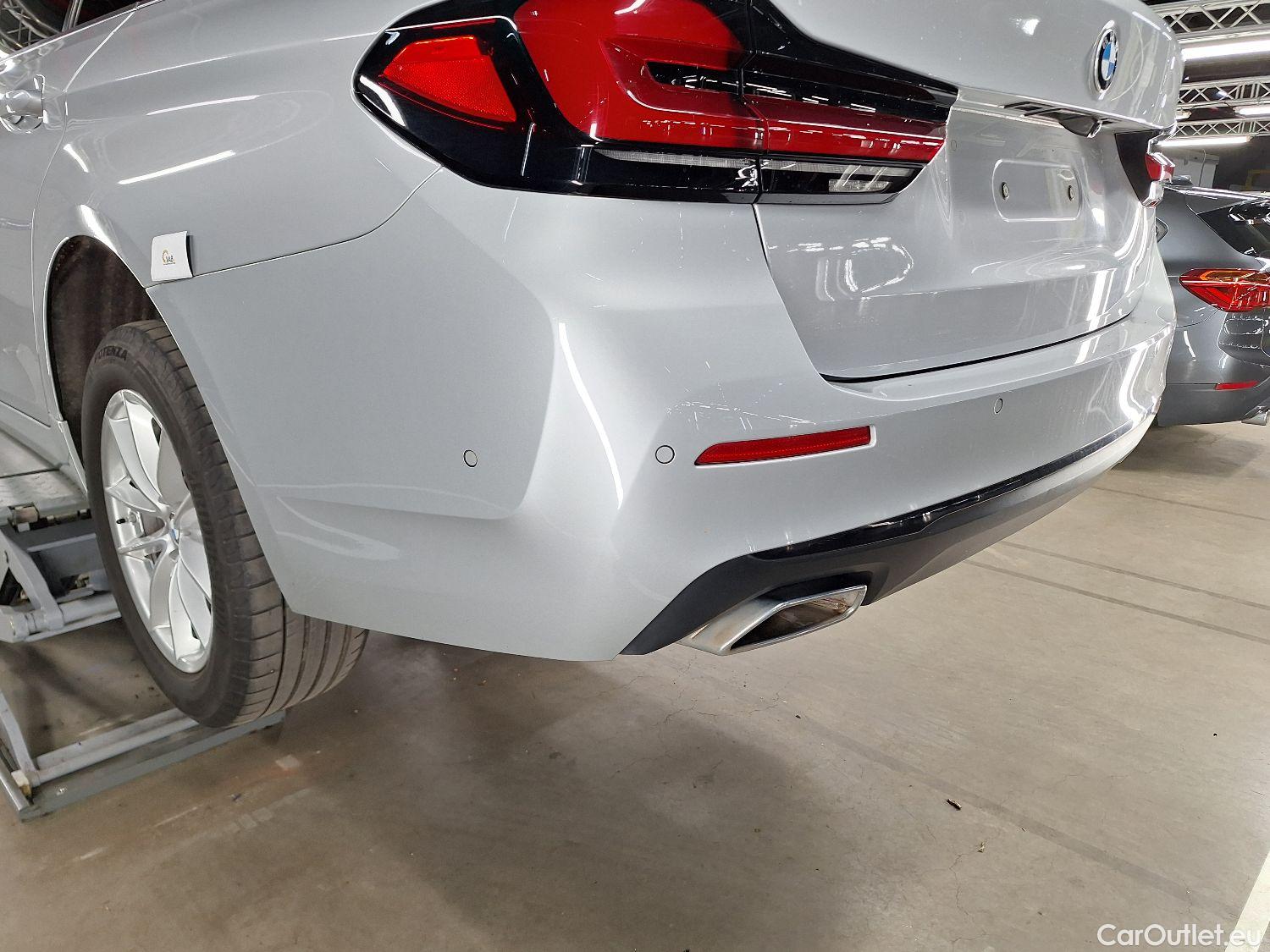  Bmw  Serie 5 BMW, 5-serie To FL'20, BMW 5 Reeks Touring 518d Aut. (110 kW) 5d #14