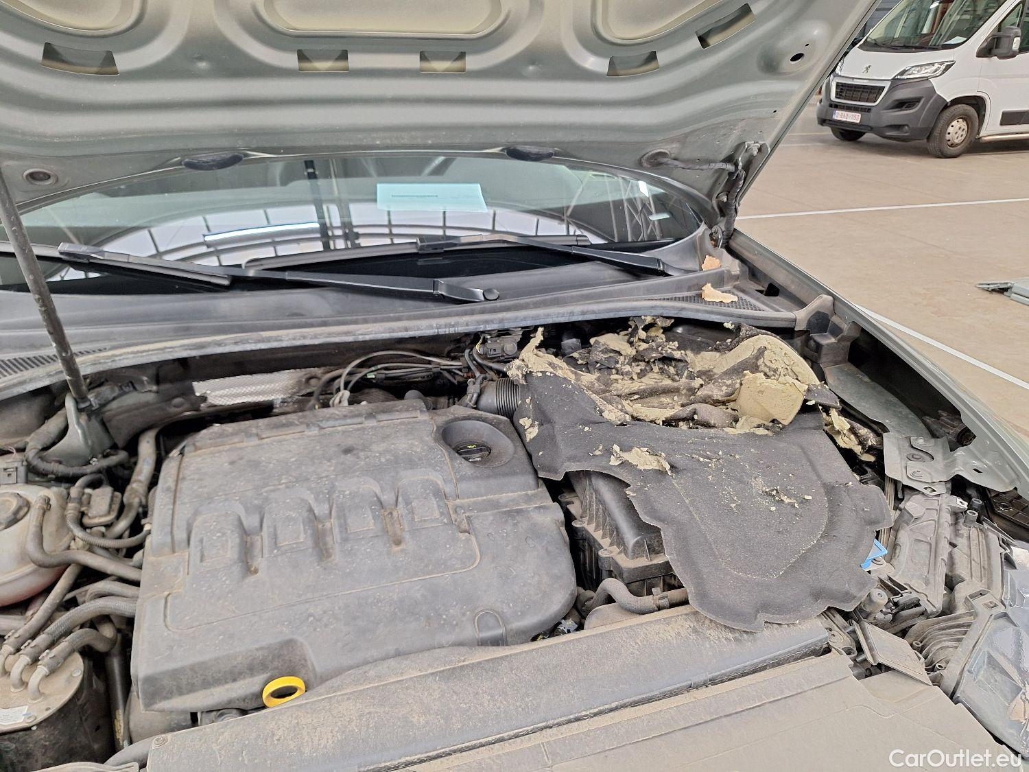  Audi  Q3 Audi,  SB '19, Audi  Sportback 35 TDI S tronic S Line Business  #24