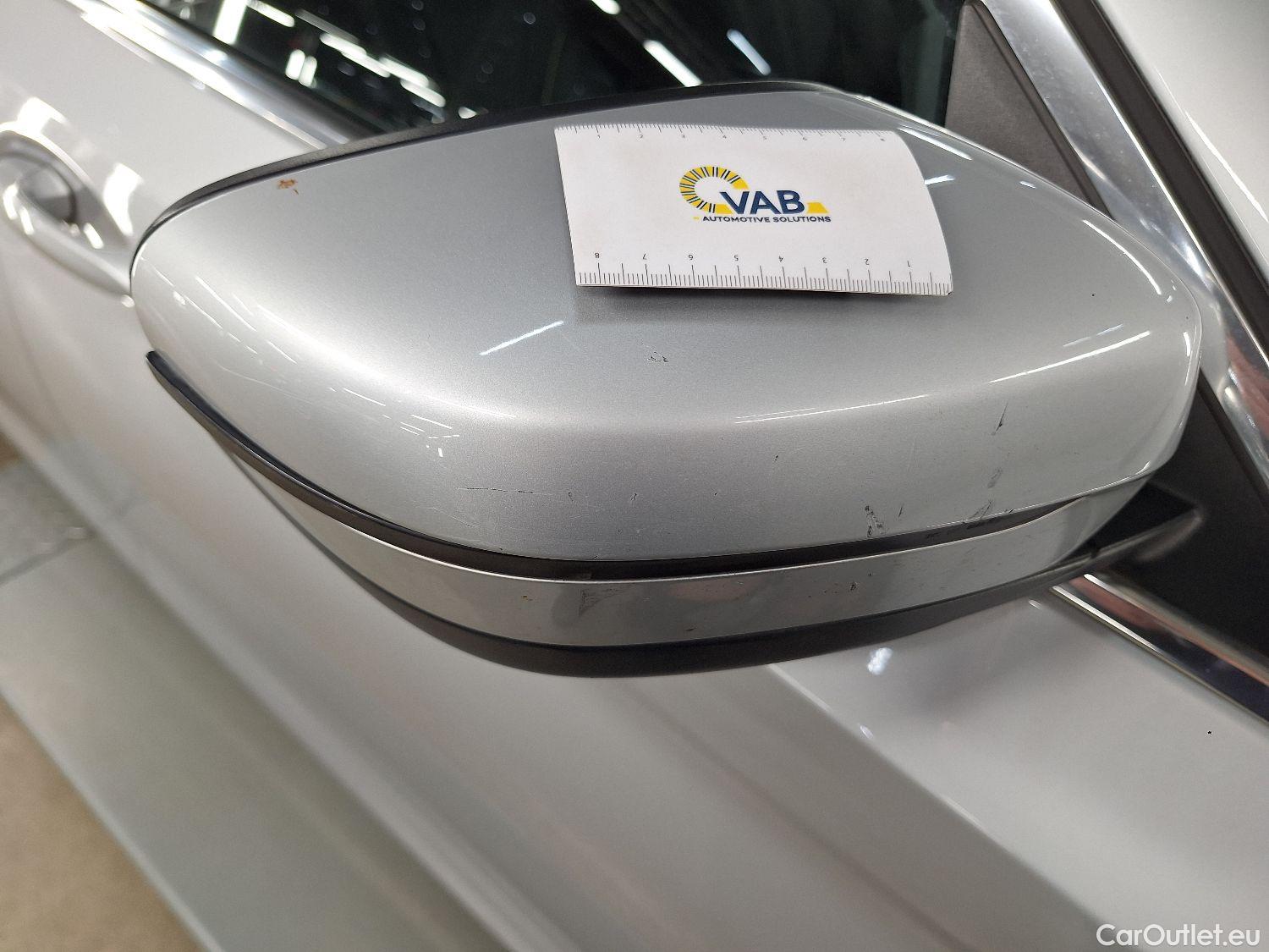  Bmw  Serie 5 BMW, 5-serie To FL'20, BMW 5 Reeks Touring 518d Aut. (110 kW) 5d #24