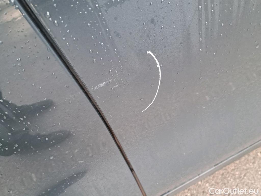  KIA  Sportage KIA  1.6MHEV Drive 100kW(136CV) 4x2(Crist Tintados)(CX) #16